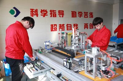 【今日頭條】厲害了!6個項目11名學(xué)生入圍2018國賽集訓(xùn)隊!一起向著這些優(yōu)秀的項目出發(fā)~~